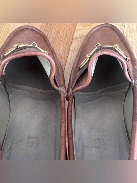 Gucci Women’s Brown Leather Horsebit Loafers. - Picture 7 of 8